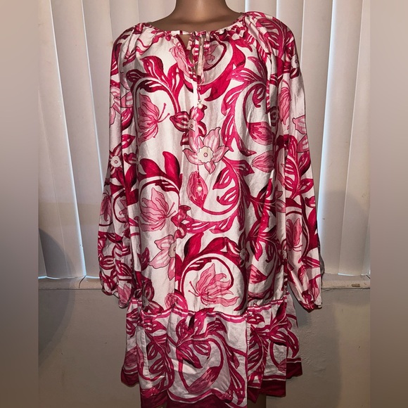 H&M Flair mini hot pink floral dress in a size XL. Light and airy. Very dainty - Picture 10 of 11